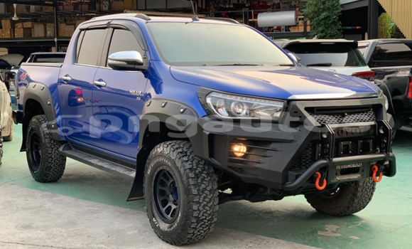 Buy Used Toyota Hilux Blue Car in Madang in Madang Buy Used Toyota Hilux Blue Car in Madang in Madang