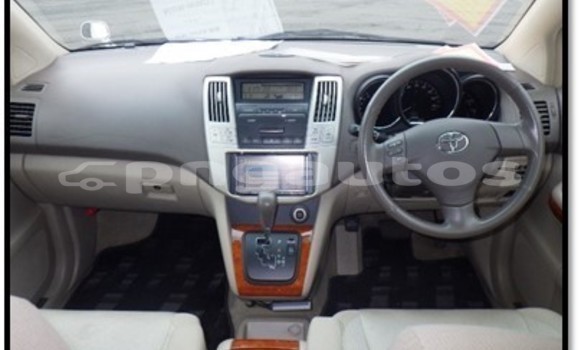 Buy New Toyota Harrier White Car in Port Moresby in National Capital District Buy New Toyota Harrier White Car in Port Moresby in National Capital District