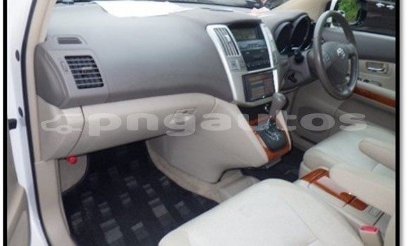 Buy New Toyota Harrier White Car in Port Moresby in National Capital District Buy New Toyota Harrier White Car in Port Moresby in National Capital District