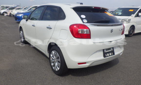 Buy Used Suzuki Baleno White Car in Port Moresby in National Capital District Buy Used Suzuki Baleno White Car in Port Moresby in National Capital District
