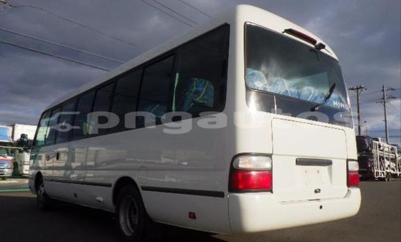 Buy Used Hudson Super Six White Car in Lae in Morobe Buy Used Hudson Super Six White Car in Lae in Morobe