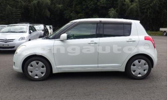 Buy Used Suzuki Swift White Car in Port Moresby in National Capital District Buy Used Suzuki Swift White Car in Port Moresby in National Capital District
