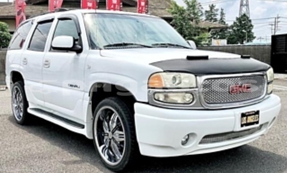 Buy Used GMC Yukon White Car in Port Moresby in National Capital District