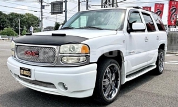 Buy Used GMC Yukon White Car in Port Moresby in National Capital District Buy Used GMC Yukon White Car in Port Moresby in National Capital District