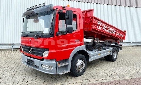 Buy Used Mercedes‒Benz Atego Red Truck in Lae in Morobe