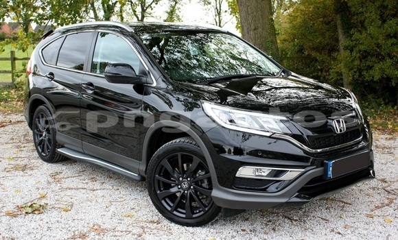 Buy Used Honda CRV White Car in Lae in Morobe Buy Used Honda CRV White Car in Lae in Morobe