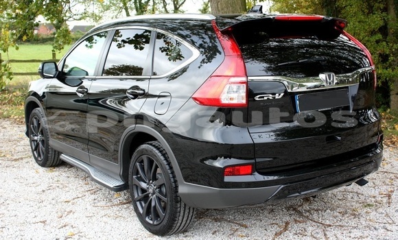 Buy Used Honda CRV White Car in Lae in Morobe Buy Used Honda CRV White Car in Lae in Morobe