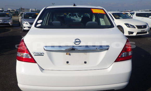 Buy Used Nissan Tiida White Car in Lae in Morobe Buy Used Nissan Tiida White Car in Lae in Morobe