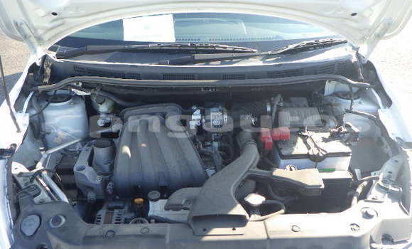 Buy Used Nissan Tiida White Car in Lae in Morobe Buy Used Nissan Tiida White Car in Lae in Morobe