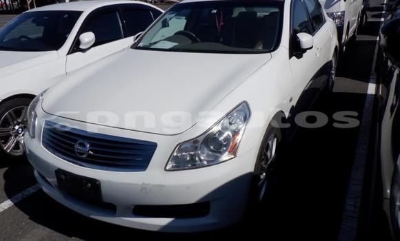 Buy Used Nissan Skyline White Car in Lae in Morobe Buy Used Nissan Skyline White Car in Lae in Morobe