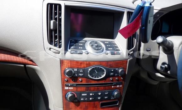 Buy Used Nissan Skyline White Car in Lae in Morobe Buy Used Nissan Skyline White Car in Lae in Morobe