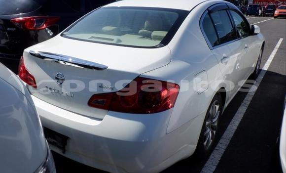 Buy Used Nissan Skyline White Car in Lae in Morobe Buy Used Nissan Skyline White Car in Lae in Morobe