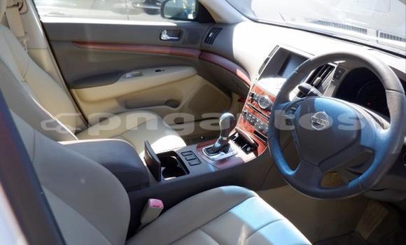 Buy Used Nissan Skyline White Car in Lae in Morobe Buy Used Nissan Skyline White Car in Lae in Morobe