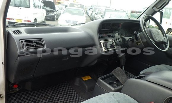 Buy Used Toyota Hiace White Car in Port Moresby in National Capital District Buy Used Toyota Hiace White Car in Port Moresby in National Capital District