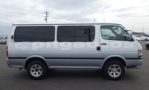 Buy Used Toyota Hiace White Car in Port Moresby in National Capital District Buy Used Toyota Hiace White Car in Port Moresby in National Capital District