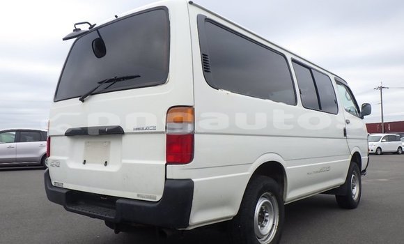 Buy Used Toyota Hiace White Car in Port Moresby in National Capital District Buy Used Toyota Hiace White Car in Port Moresby in National Capital District