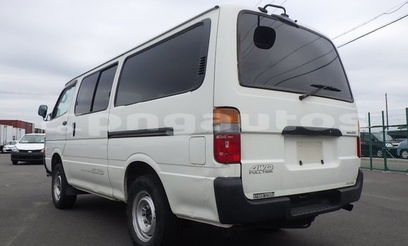 Buy Used Toyota Hiace White Car in Port Moresby in National Capital District Buy Used Toyota Hiace White Car in Port Moresby in National Capital District