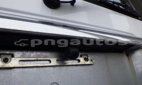 Buy Used Hummer H2 White Car in Lae in Morobe Buy Used Hummer H2 White Car in Lae in Morobe