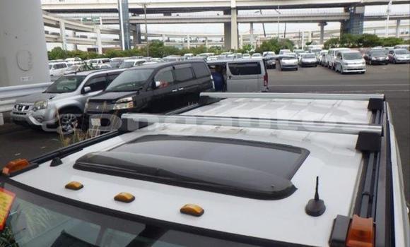 Buy Used Hummer H2 White Car in Lae in Morobe Buy Used Hummer H2 White Car in Lae in Morobe