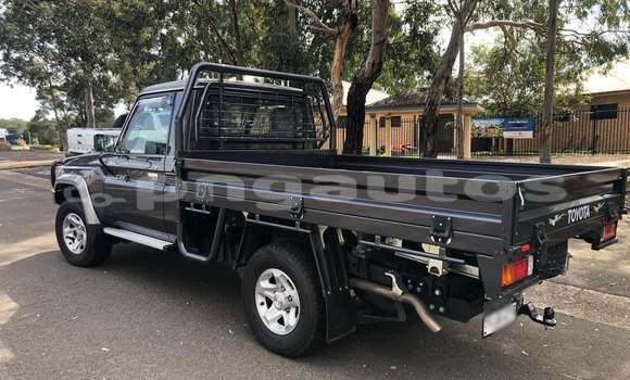 Buy Used Toyota Land Cruiser Black Car in Wabag in Enga Buy Used Toyota Land Cruiser Black Car in Wabag in Enga