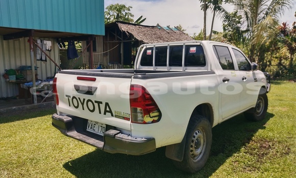Buy Used Toyota Hilux White Car in Lae in Morobe