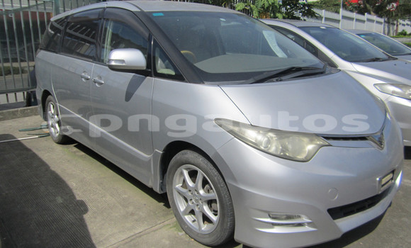 Buy Used Toyota Estima Silver Car in Port Moresby in National Capital District Buy Used Toyota Estima Silver Car in Port Moresby in National Capital District