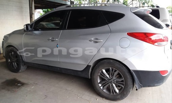 Buy Used Hyundai Tucson Silver Car in Port Moresby in National Capital District Buy Used Hyundai Tucson Silver Car in Port Moresby in National Capital District
