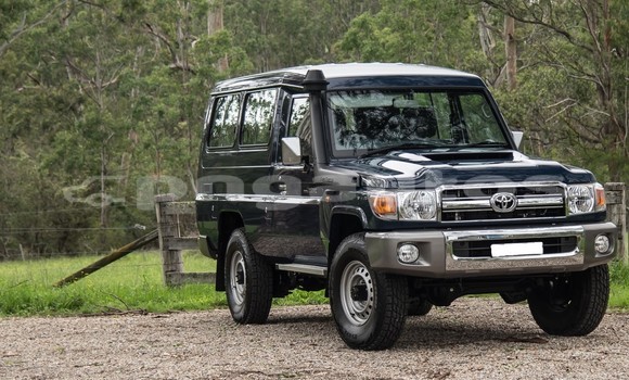 Buy Used Toyota Land Cruiser Black Car in Port Moresby in National Capital District Buy Used Toyota Land Cruiser Black Car in Port Moresby in National Capital District
