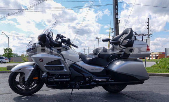 Buy Used Honda GOLD WING Other Bike in Port Moresby in National Capital District Buy Used Honda GOLD WING Other Bike in Port Moresby in National Capital District