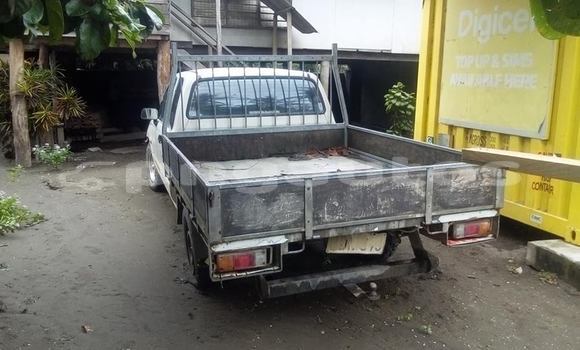 Buy Used Toyota Hilux White Car in Port Moresby in National Capital District Buy Used Toyota Hilux White Car in Port Moresby in National Capital District