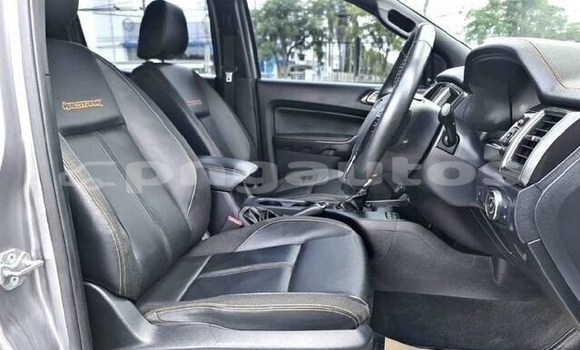 Acheter Occasion Voiture Ford Ranger Gris à Port Moresby, National Capital District Acheter Occasion Voiture Ford Ranger Gris à Port Moresby, National Capital District