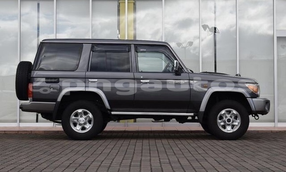 Buy Used Toyota Land Cruiser Black Car in Wau in Morobe Buy Used Toyota Land Cruiser Black Car in Wau in Morobe