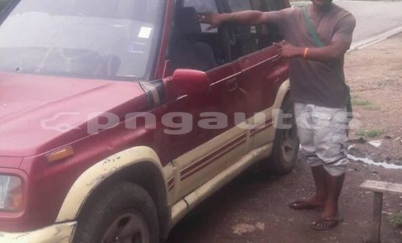 Buy Used Suzuki Vitara Red Car in Port Moresby in National Capital District