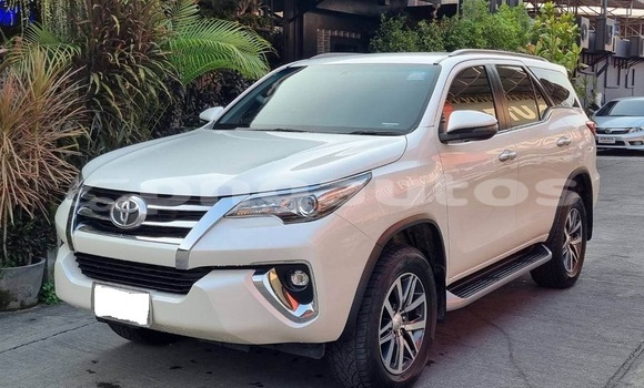 Buy Used Toyota Fortuner White Car in Kainantu in Eastern Highlands Buy Used Toyota Fortuner White Car in Kainantu in Eastern Highlands