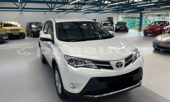 Buy Used Toyota RAV4 White Car in Goroka in Eastern Highlands Buy Used Toyota RAV4 White Car in Goroka in Eastern Highlands
