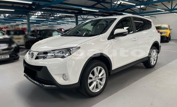Buy Used Toyota RAV4 White Car in Goroka in Eastern Highlands Buy Used Toyota RAV4 White Car in Goroka in Eastern Highlands