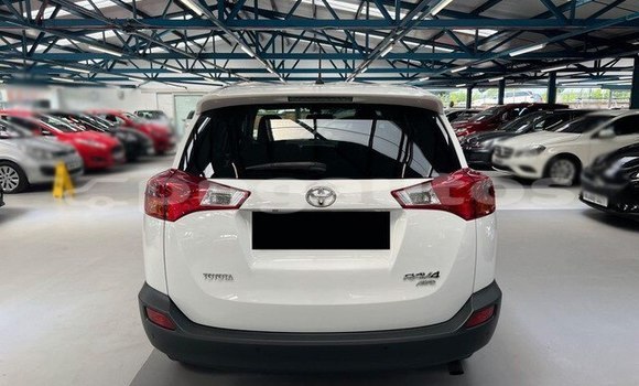 Buy Used Toyota RAV4 White Car in Goroka in Eastern Highlands Buy Used Toyota RAV4 White Car in Goroka in Eastern Highlands