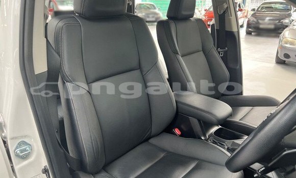 Buy Used Toyota RAV4 White Car in Goroka in Eastern Highlands Buy Used Toyota RAV4 White Car in Goroka in Eastern Highlands