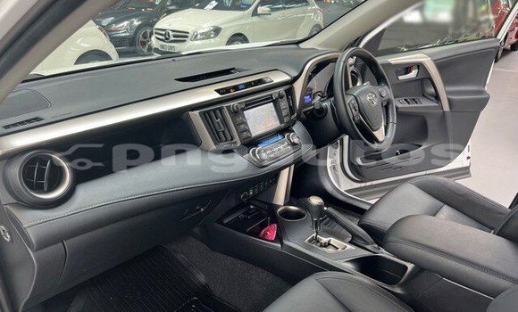 Buy Used Toyota RAV4 White Car in Goroka in Eastern Highlands Buy Used Toyota RAV4 White Car in Goroka in Eastern Highlands