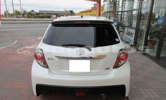 Buy Used Toyota Vitz Silver Car in Aitape in Sandaun Buy Used Toyota Vitz Silver Car in Aitape in Sandaun