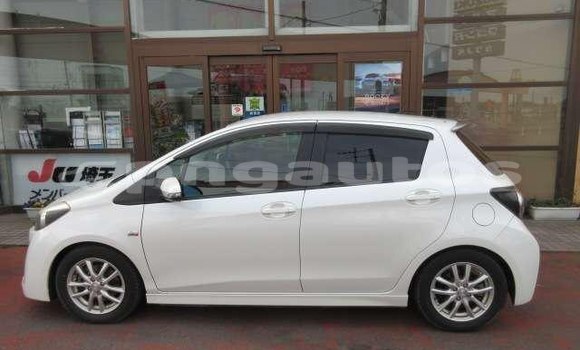 Buy Used Toyota Vitz Silver Car in Aitape in Sandaun Buy Used Toyota Vitz Silver Car in Aitape in Sandaun