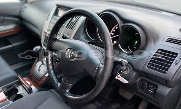 Buy Used Toyota Harrier Black Car in Pomio in East New Britain Buy Used Toyota Harrier Black Car in Pomio in East New Britain