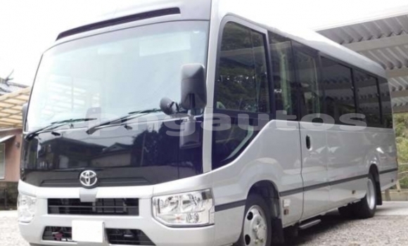 Buy Used Toyota Coaster Beige Car in Port Moresby in National Capital District Buy Used Toyota Coaster Beige Car in Port Moresby in National Capital District