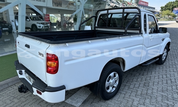 Buy Used Mahindra Scorpio Beige Car in Madang in Madang Buy Used Mahindra Scorpio Beige Car in Madang in Madang