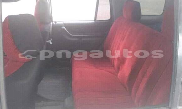 Buy Used Honda CRV White Car in Port Moresby in National Capital District Buy Used Honda CRV White Car in Port Moresby in National Capital District