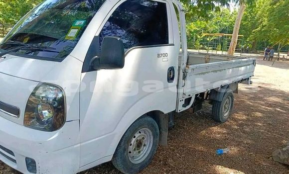 Buy Used Kia K9 White Car in Pomio in East New Britain Buy Used Kia K9 White Car in Pomio in East New Britain