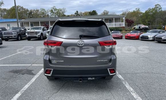 Buy Used Toyota Highlander Other Car in Aiamback in Western (Fly) Buy Used Toyota Highlander Other Car in Aiamback in Western (Fly)