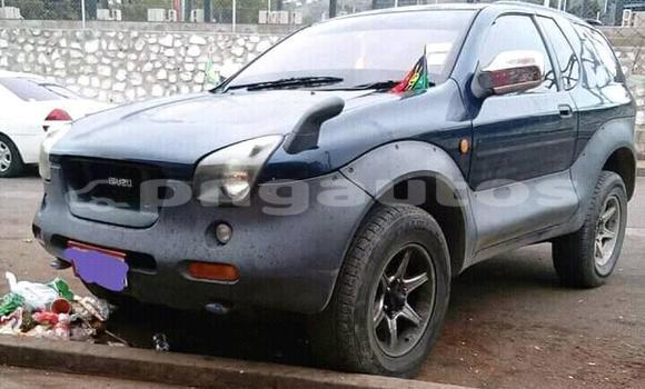 Buy Used Isuzu VehiCross Blue Car in Port Moresby in National Capital District
