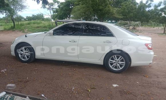 Buy Used Toyota 2000GT White Car in Aiamback in Western (Fly) Buy Used Toyota 2000GT White Car in Aiamback in Western (Fly)