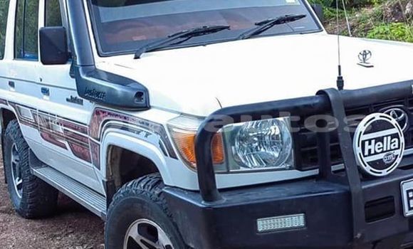 Buy Used Toyota Hiace Other Car in Alotau in Milne Bay Buy Used Toyota Hiace Other Car in Alotau in Milne Bay